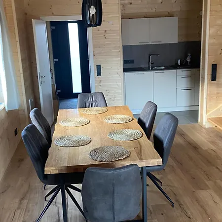 Ruheoase Zwischen Bergen Und Seen Mit Infrarotsauna בקתה