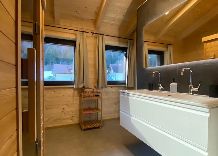 Ruheoase Zwischen Bergen Und Seen Mit Infrarotsauna Chalet